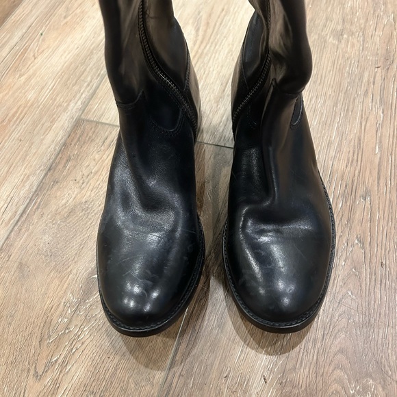 Frye Melissa Zip up riding boot-Like New condition - Picture 7 of 8